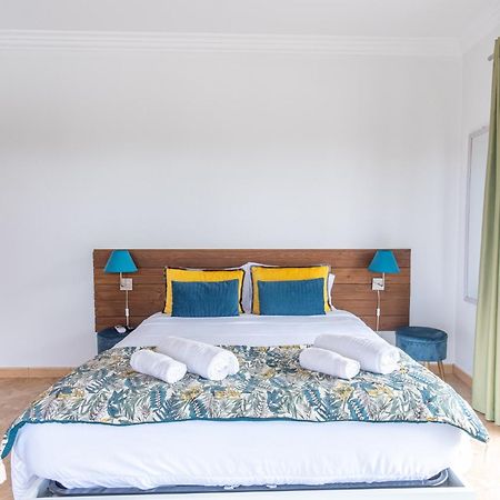 Chale D'Angra Guest House อังกรา ดู เอโรอิสโม ภายนอก รูปภาพ