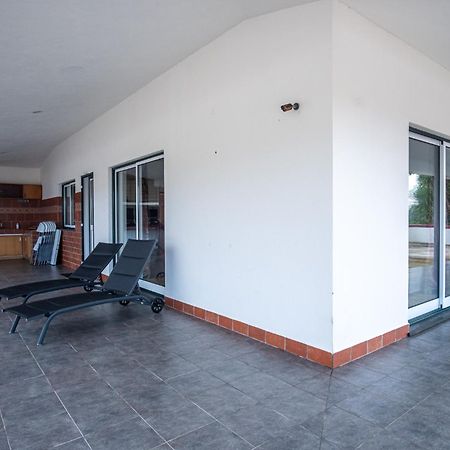 Chale D'Angra Guest House อังกรา ดู เอโรอิสโม ภายนอก รูปภาพ